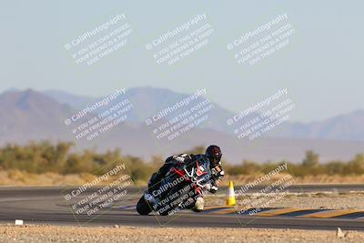 media/Dec-09-2023-SoCal Trackdays (Sat) [[76a8ac2686]]/Turn 15 Set 1 (230pm)/